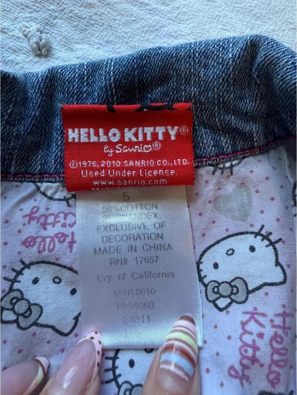 Y2K Hello Kitty Rhinestone Denim Jacket - Picture 5 of 7